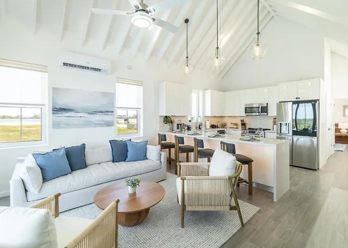 Canalfront Retreat And Mistico Club Boat Shuttle Villa *