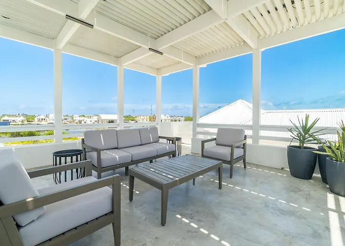Villa Canalfront Retreat And Mistico Club Boat Shuttle *